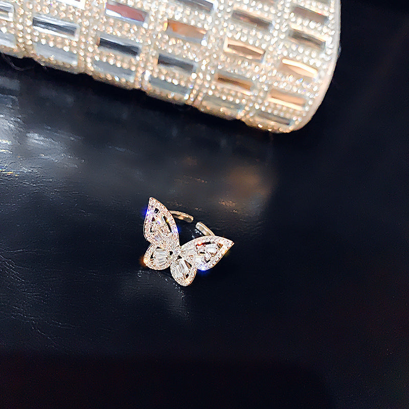 Aleación De Anillos De Diamantes Completos De Mariposa al por mayor